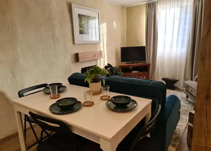 Blacksmiths بيت للعطل